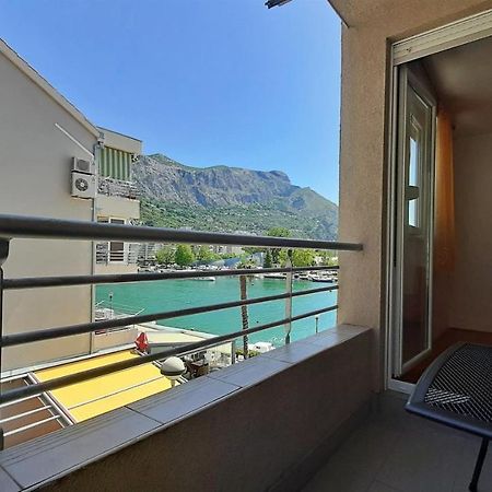 Apartment Jen Омиш Экстерьер фото