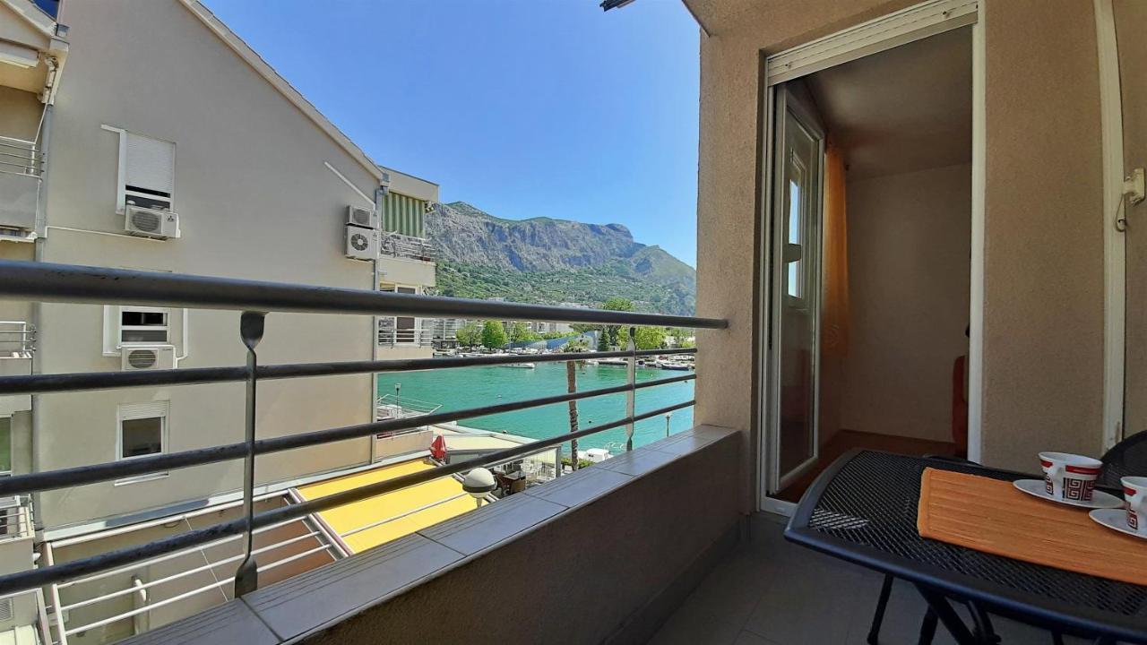 Apartment Jen Омиш Экстерьер фото