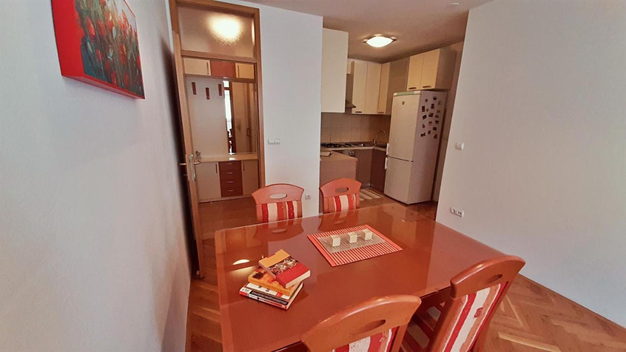 Apartment Jen Омиш Экстерьер фото