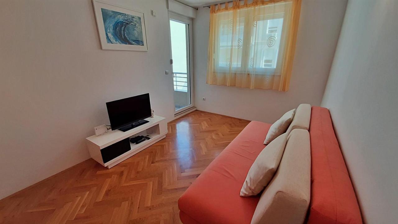 Apartment Jen Омиш Экстерьер фото