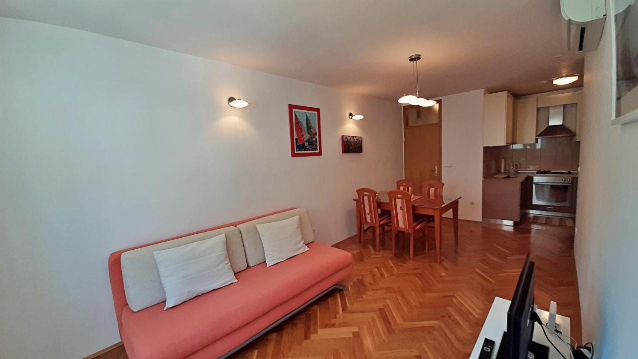 Apartment Jen Омиш Экстерьер фото