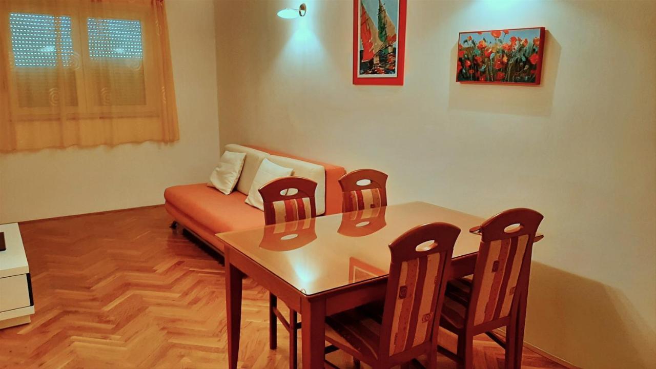 Apartment Jen Омиш Экстерьер фото